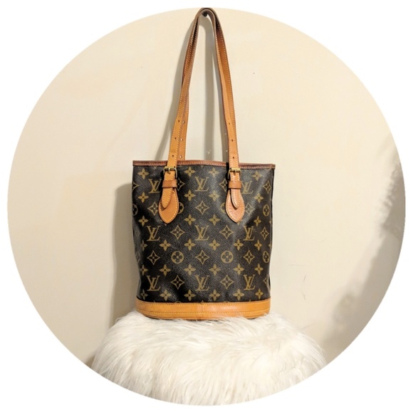 Louis Vuitton Handbags - ❤️Make Offer❤️Louis Vuitton PM Bucket Bag
